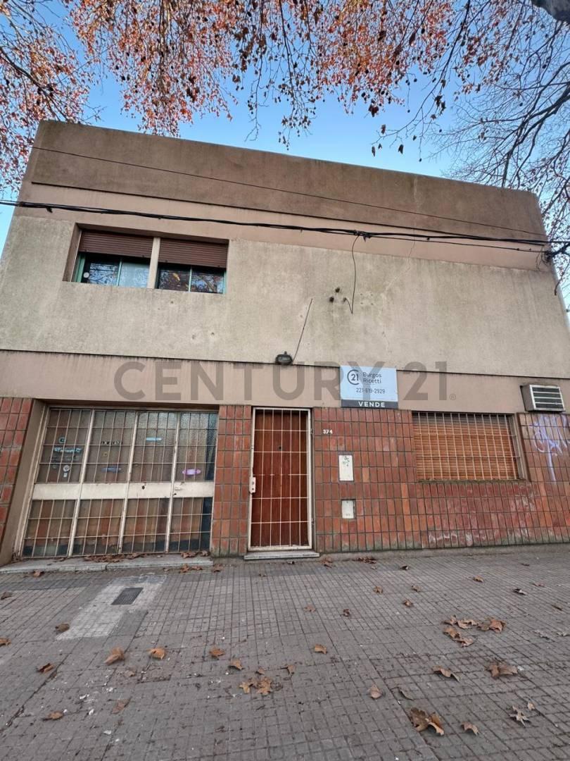 Casa a Refaccionar en Venta en La Plata — foto 1