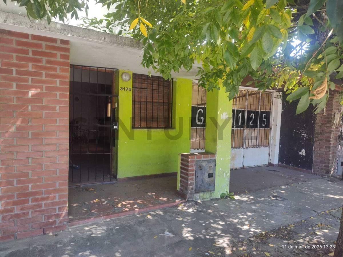 Casa con Galpón en Venta en Barrio El Carmen — foto 1