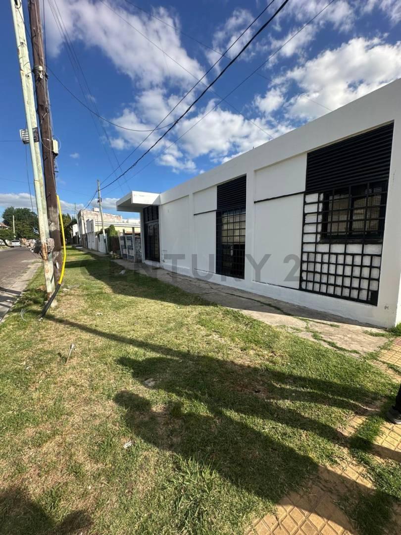 Local Comercial en Venta en Los Hornos — foto 1