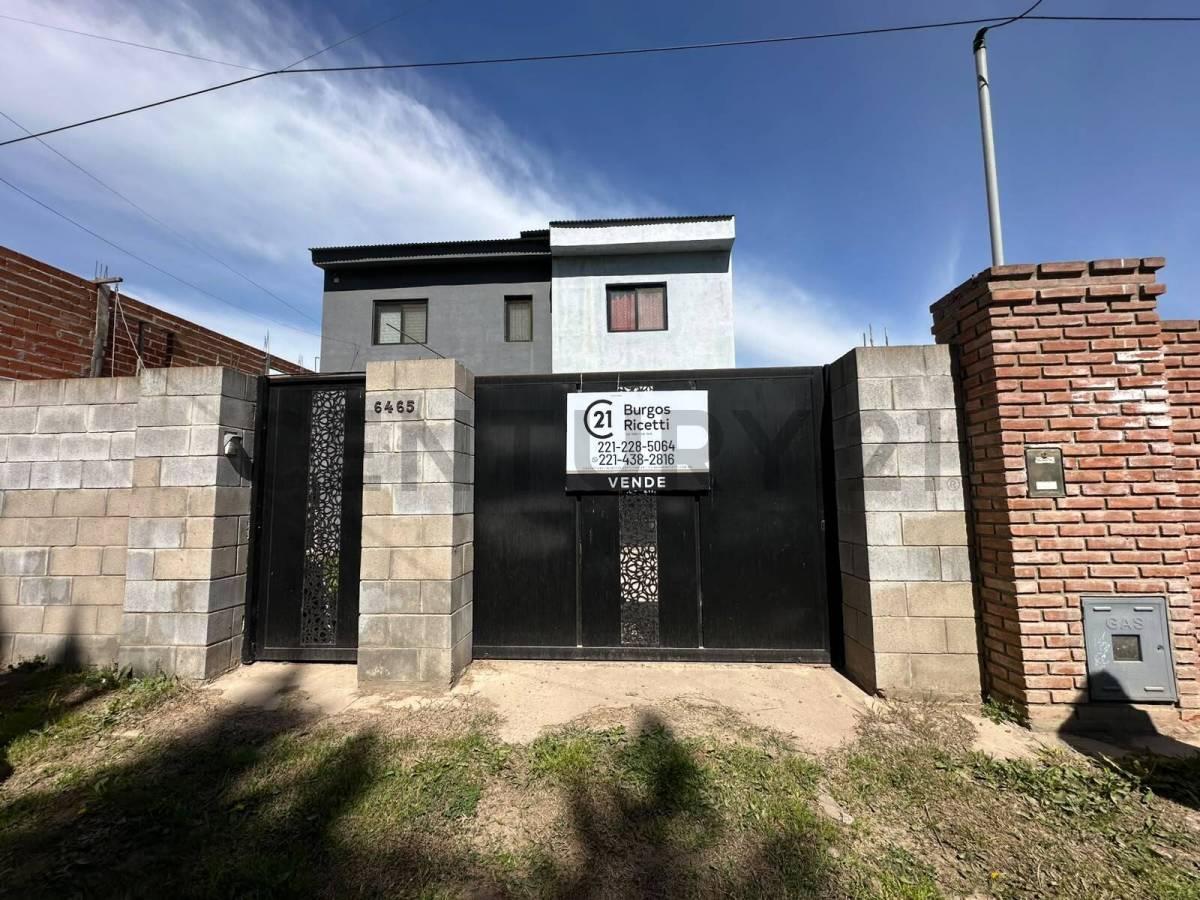 Casa de 3 dormitorios con Pileta en Venta en Sicardi — foto 1