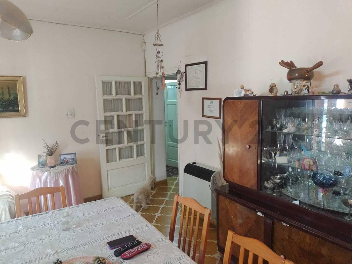 CASA EN VENTA BARRIO BANCARIO — foto 1