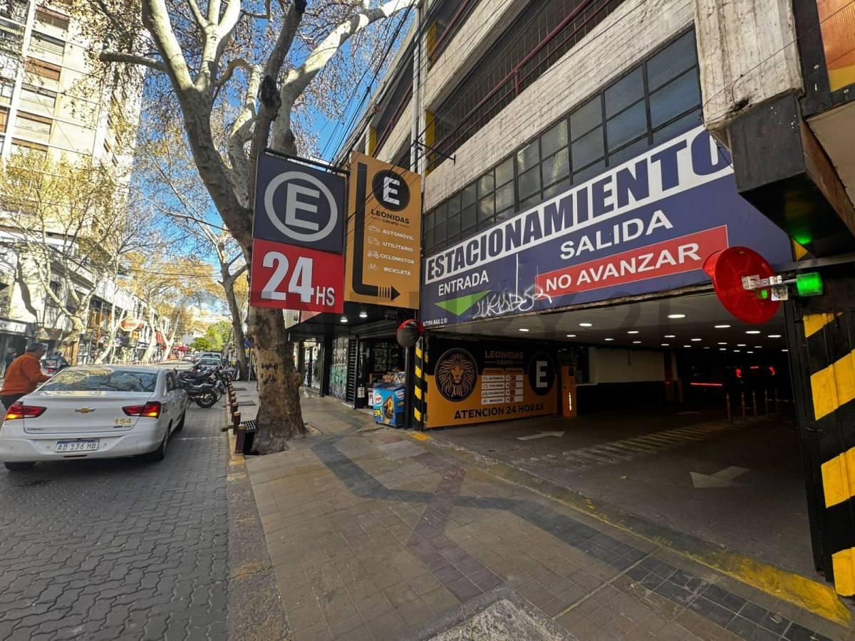 COCHERA EN VENTA EN MICROCENTRO — foto 1