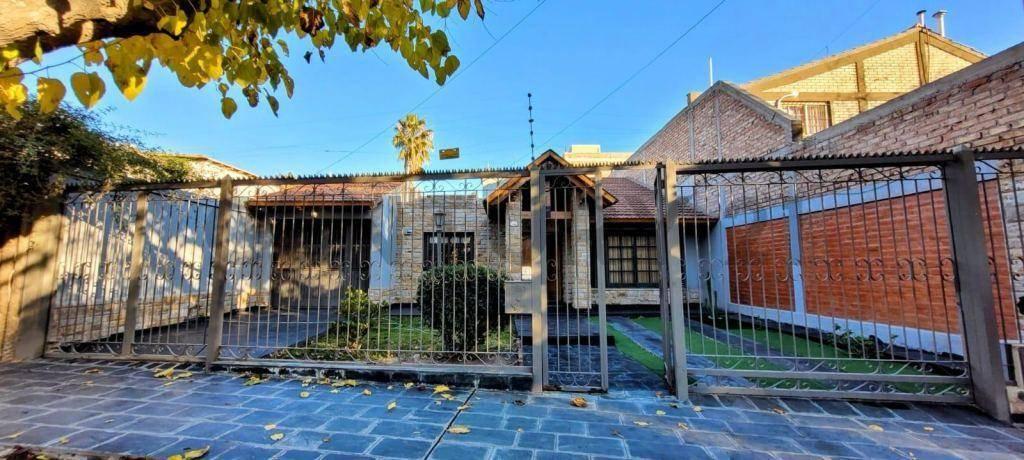 CASA EN VENTA EN GUAYMALLÉN — foto 1