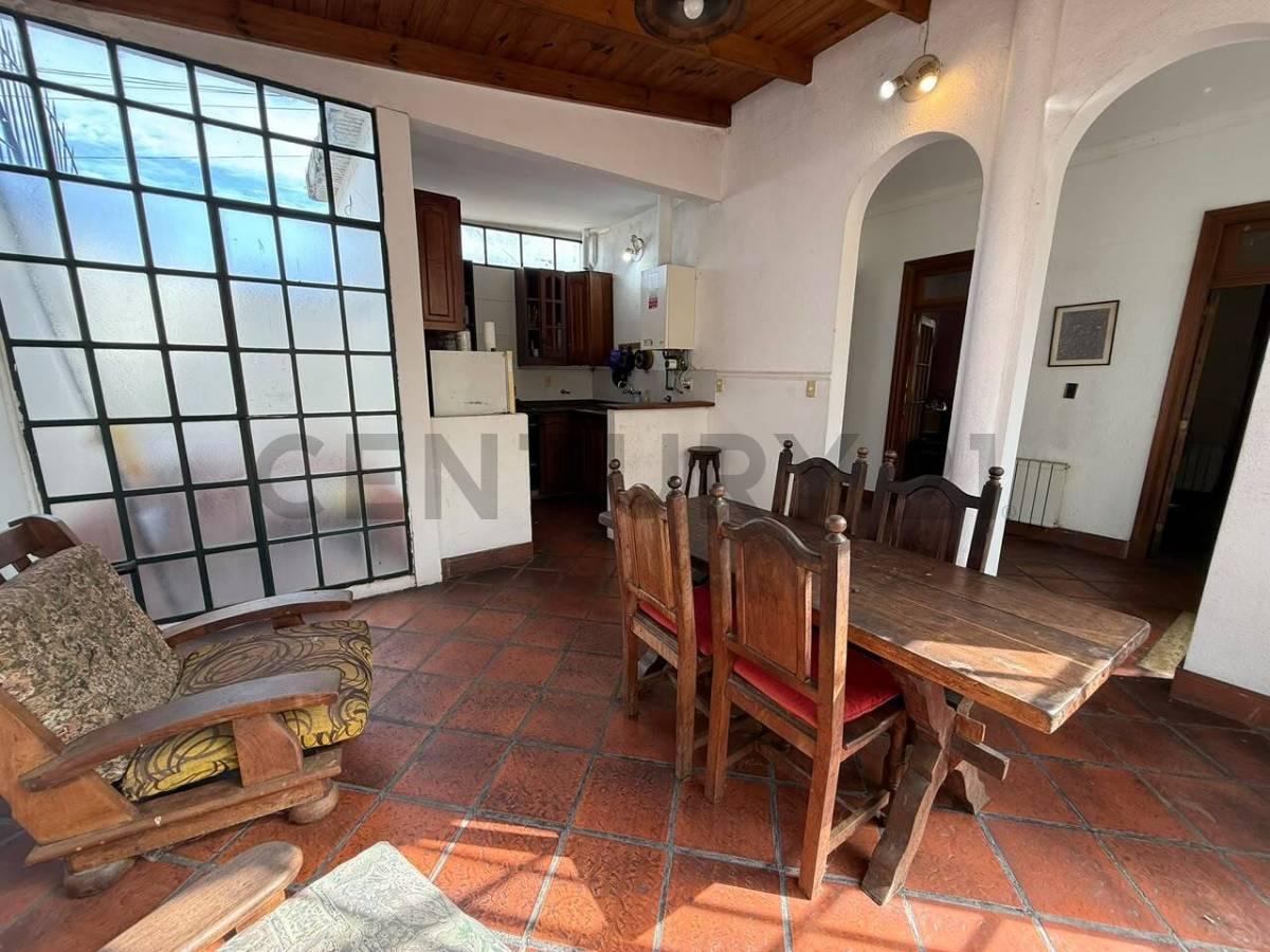 Casa en venta 6 AMB en Crucecita, Avellaneda. — foto 1