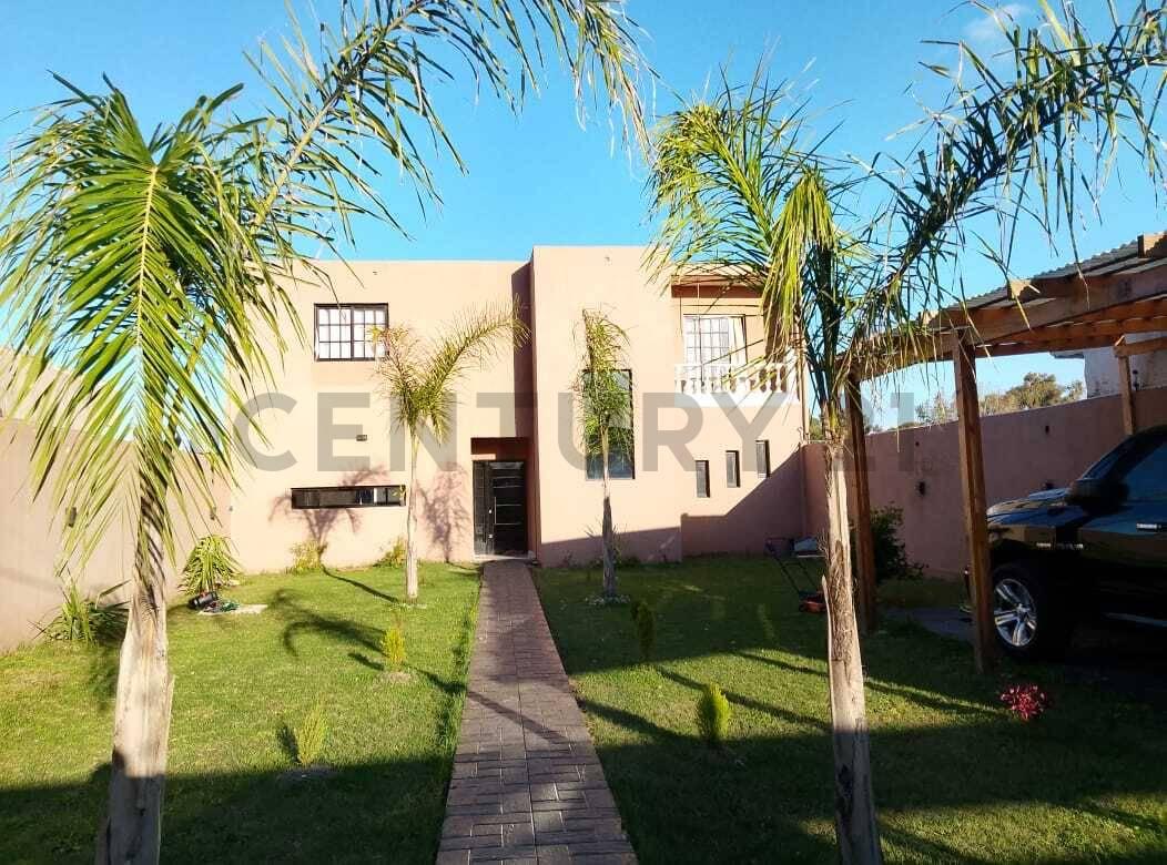 VENTA CASA 5 AMBIENTES EN MONTE GRANDE — foto 1