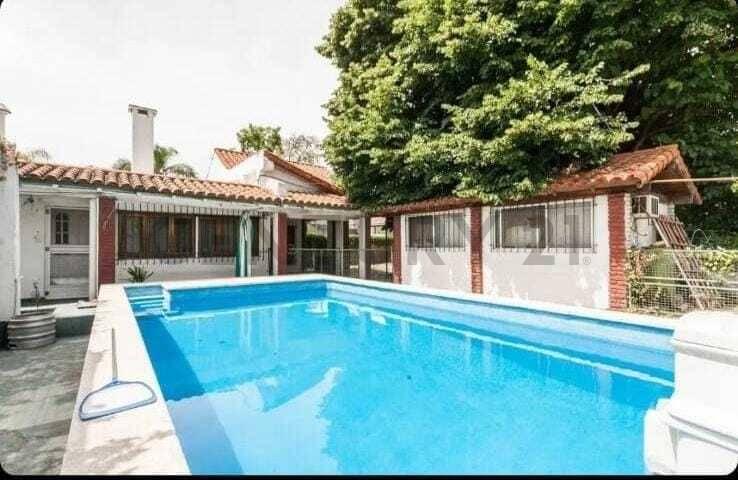 VENTA DE CASA 5 AMBIENTES CON PISCINA EN TURDERA — foto 1