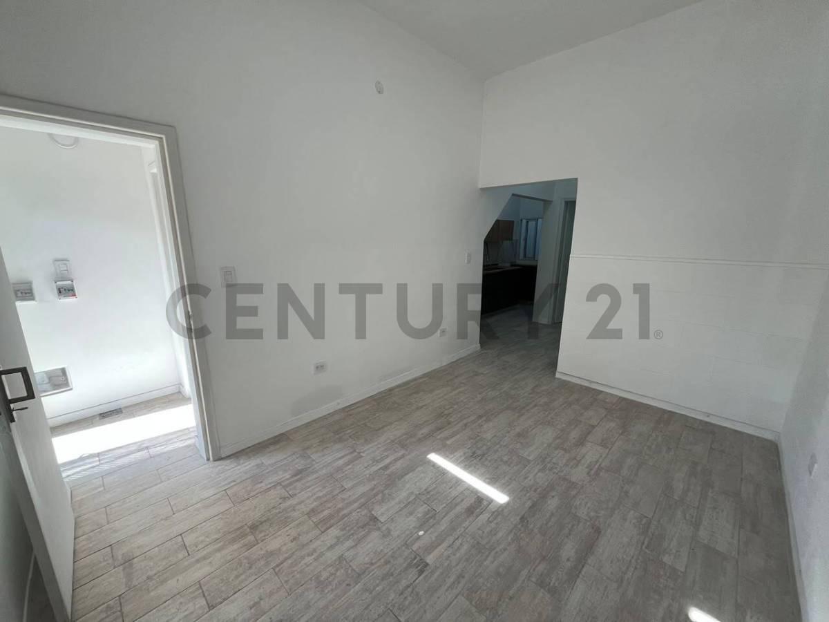 VENTA DE PH 2 AMBIENTES EN PLANTA BAJA EN LANUS ESTE — foto 1