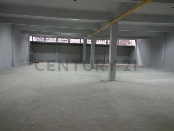 GALPON 1200 M2. TOMA MENOR VALOR. 200 m. ESTACION SAN ANDRES — foto 1