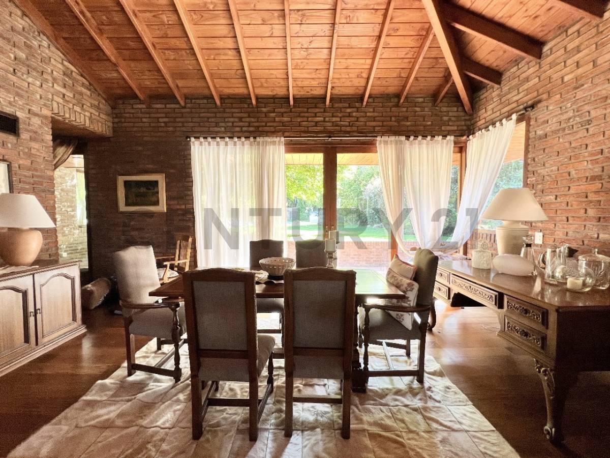 Venta de casa en Gonnet-La Plata en 18 e/ 503 y 504 — foto 1