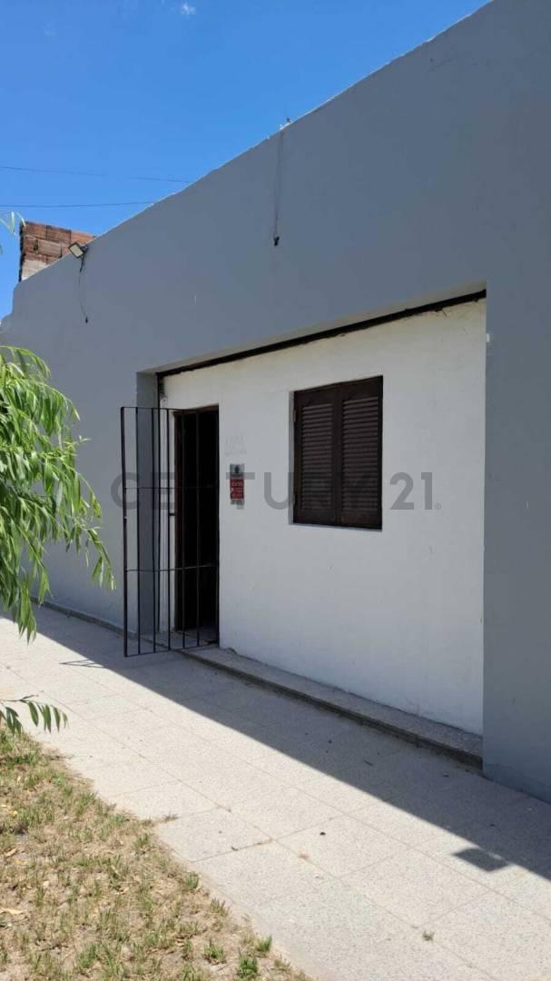 Venta Casa 3 Ambientes a Refaccionar — foto 1