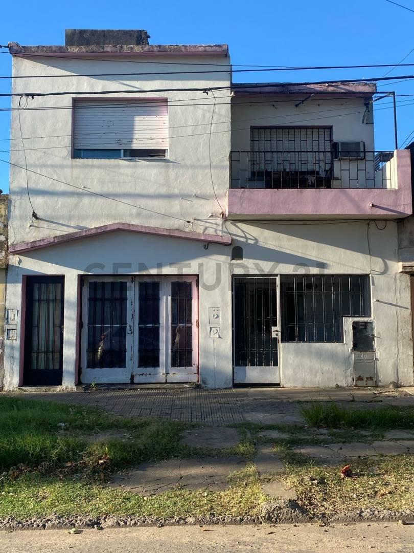 Venta de Casa de 7 ambientes en Barrio Azcuénaga — foto 1