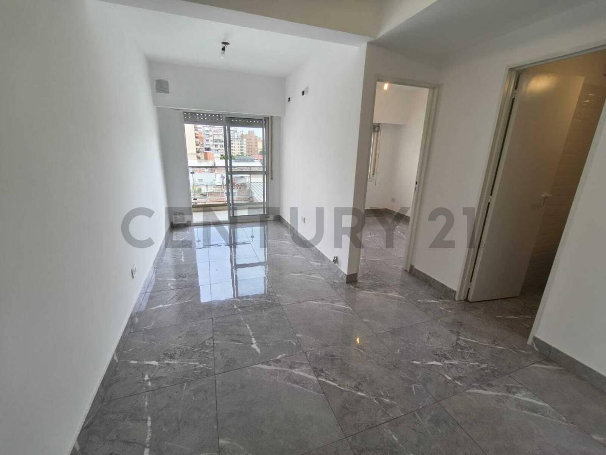 ALQUILER DEPTO | 2 AMBIENTES | AMOBLADO PARCIAL | CENTRO — foto 1