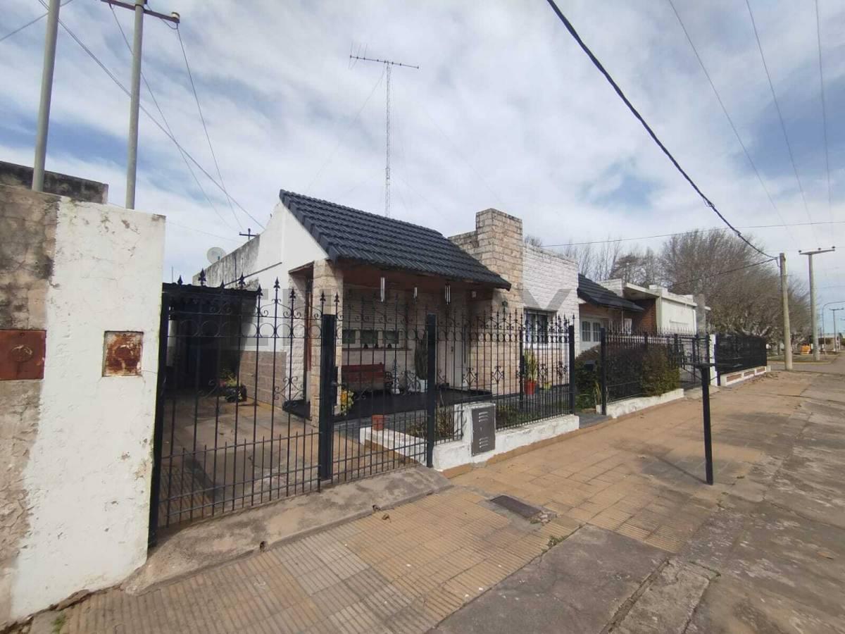CASA EN VENTA 2 DORMITORIOS- SANFORD SANTA FE — foto 1