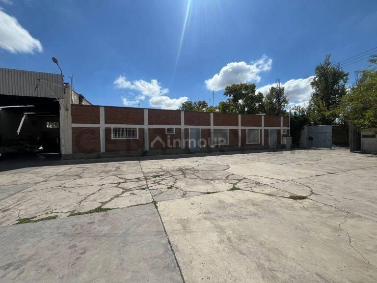CENTURY 21 LOPEZ VENDE PREDIO EN GUAYMALLEN — foto 1