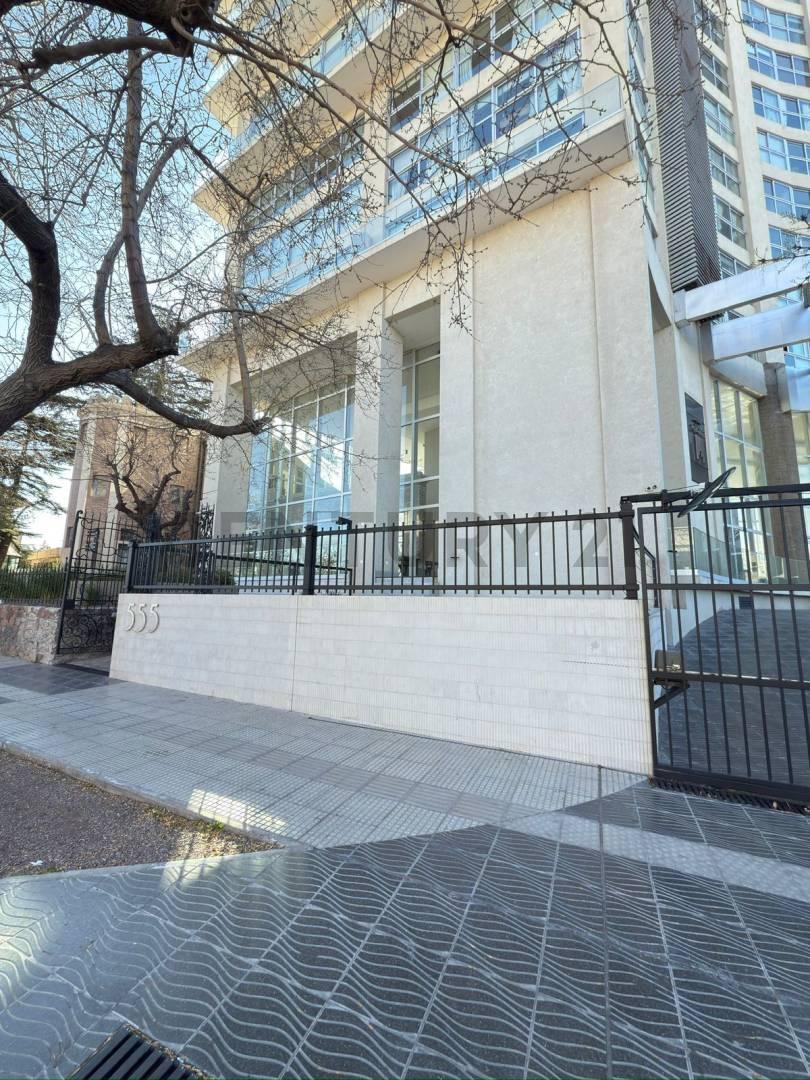 VENTA de PENTHOUSE. Quinta sección. Ciudad de Mendoza. — foto 1