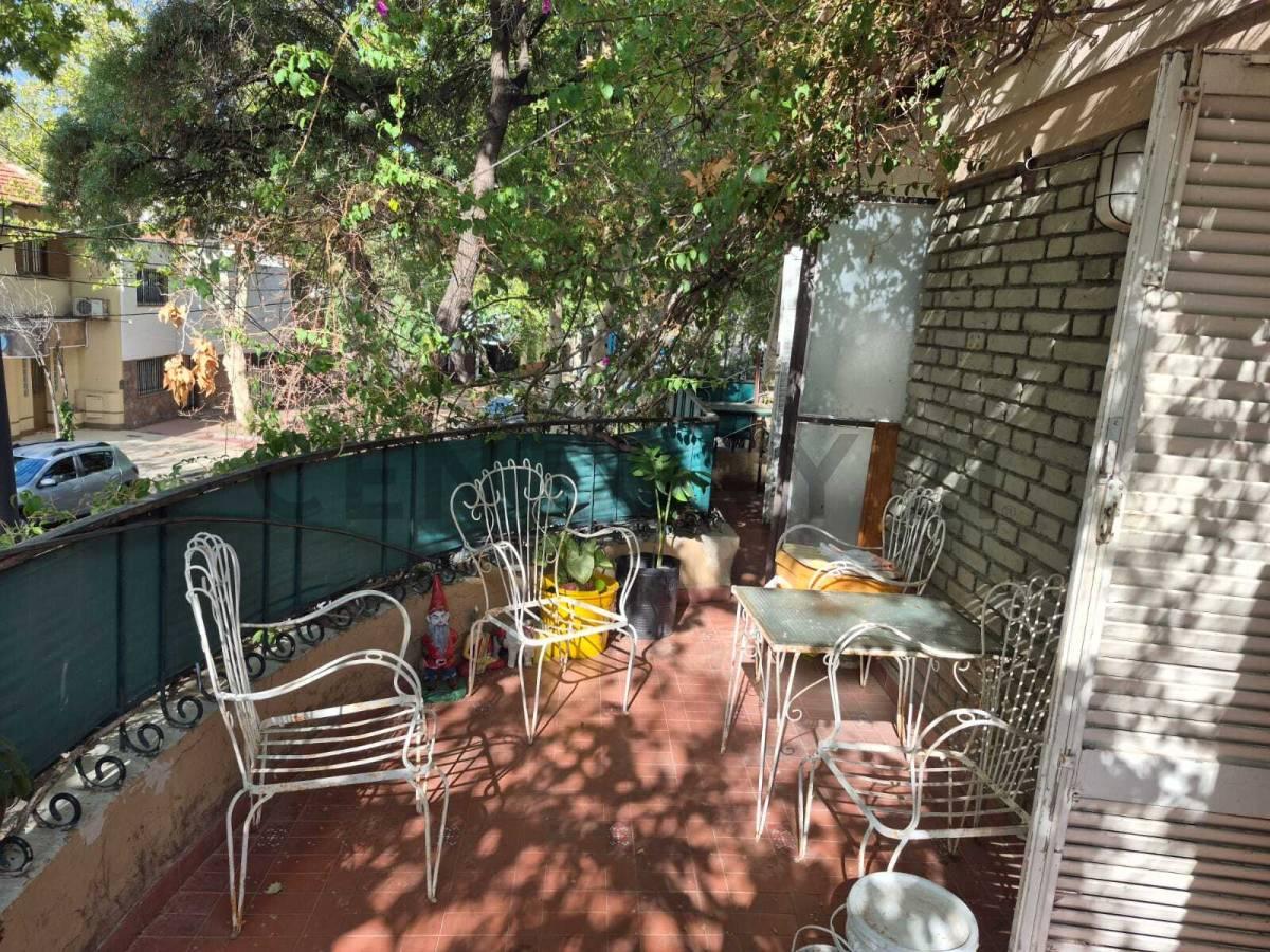 Venta de casa en Martin Zapata al 580 en La quinta Sección, Ciudad de Mendoza. — foto 1