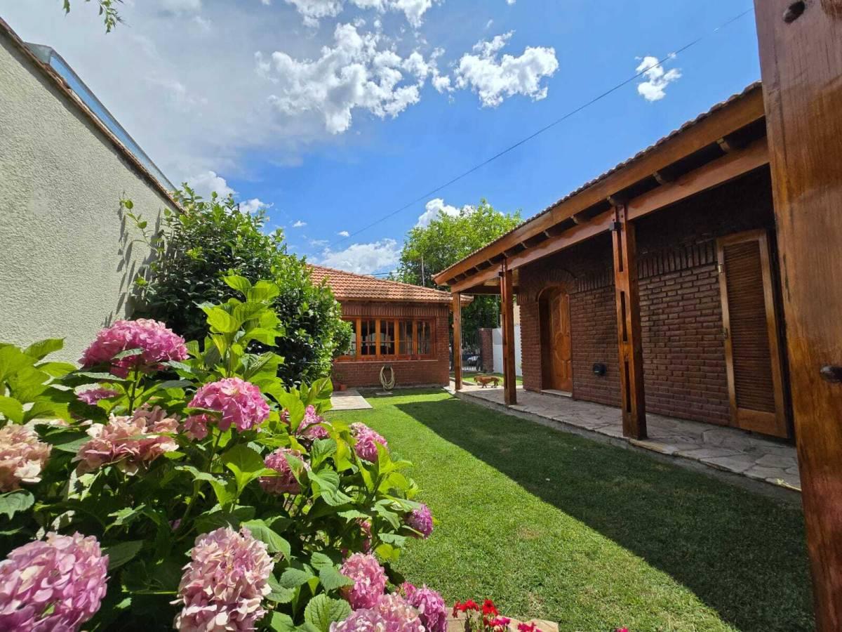 EXCELENTE CASA EN VENTA A 5 MINUTOS DEL KM 0 SAN RAFAEL — foto 1
