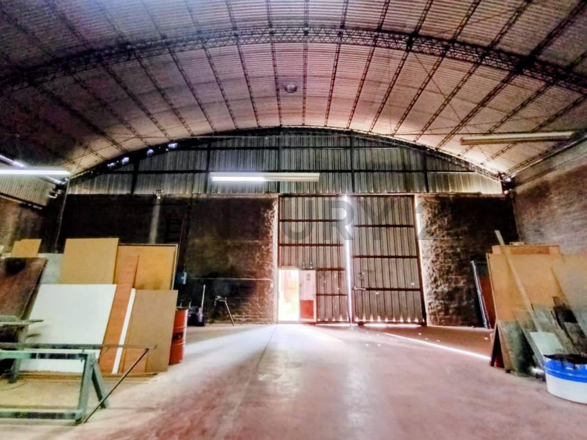 Century 21 López ALQUILA GALPÓN Y OFICINA COMERCIAL EN LUJÁN DE CUYO — foto 1