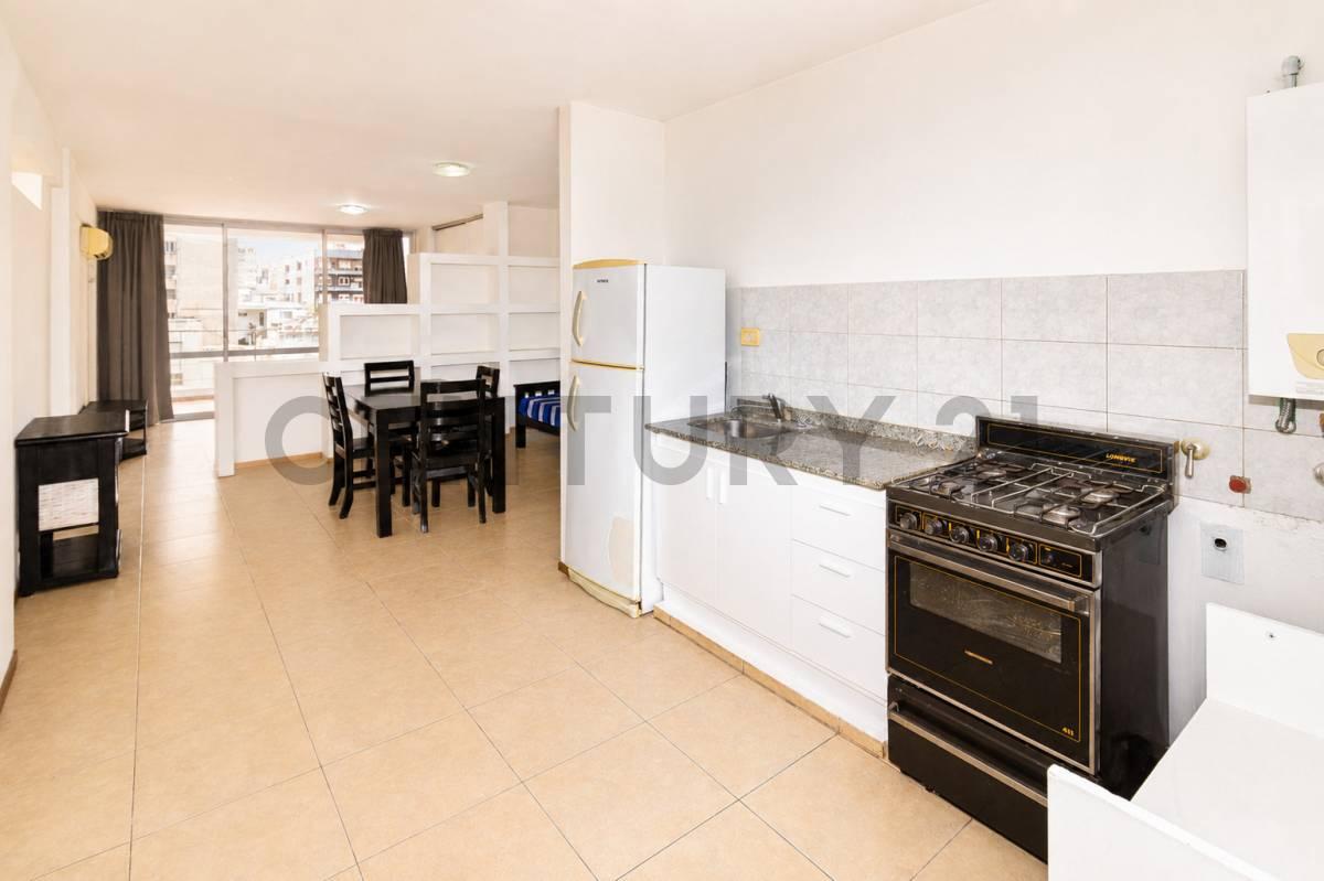 VENTA MONOAMBIENTE AMOBLADO, BALCÓN, BARRIO MARTIN, ROSARIO — foto 1