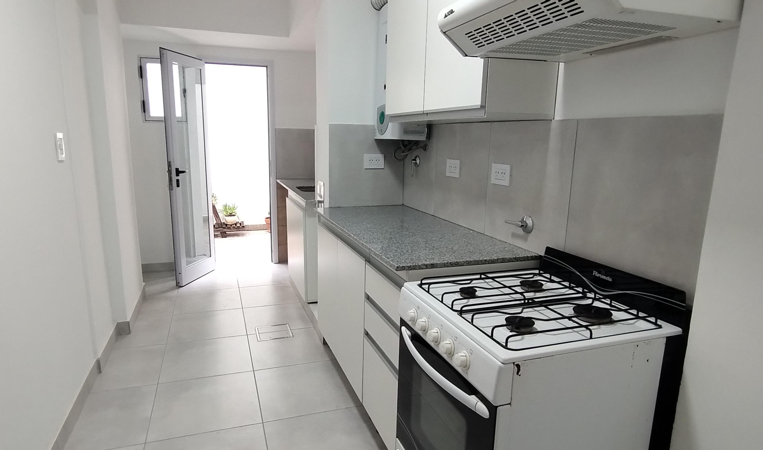 Departamento de un dormitorio y patio! — foto 1