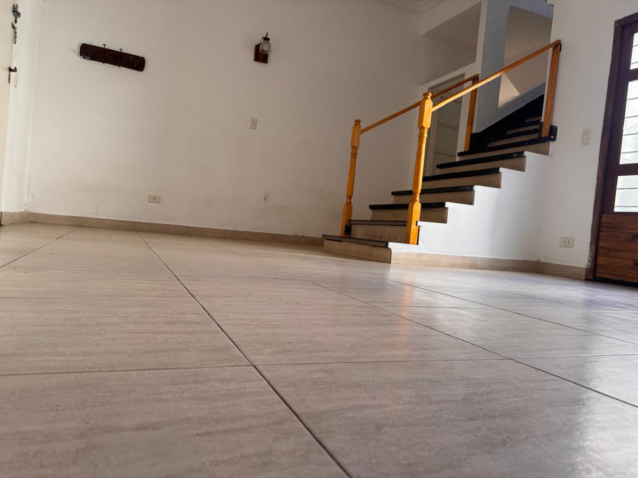 VENTA CASA 4 AMBIENTES - HAEDO NORTE — foto 1