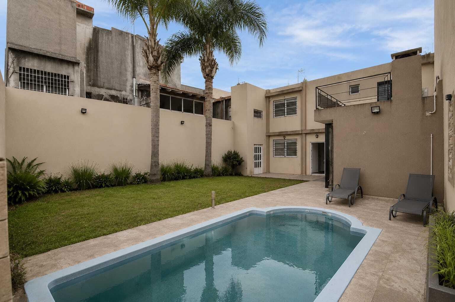 VENTA CASA 4 AMB.+ ESCRITORIO. VILLA LUZURIAGA — foto 1