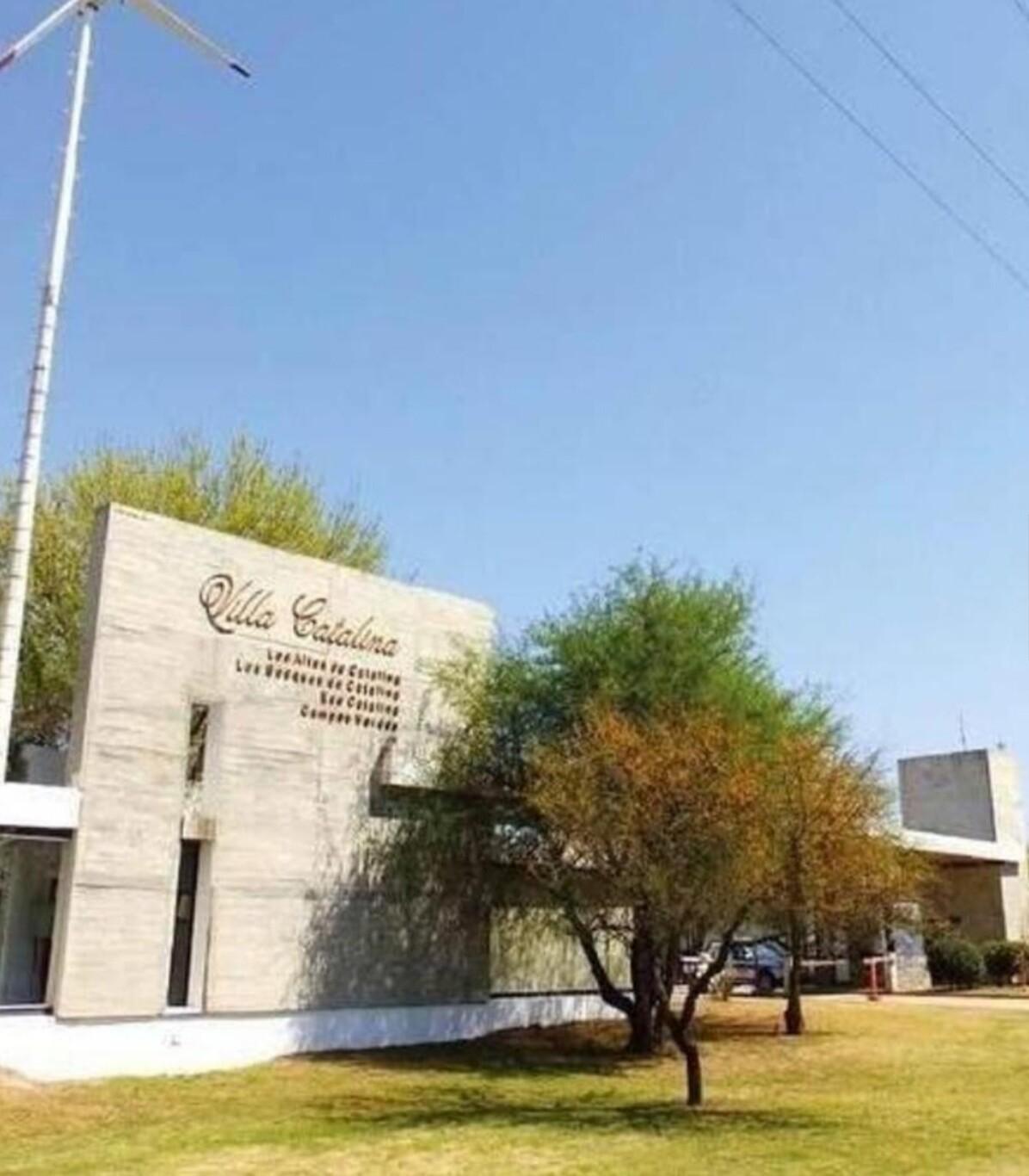 LOTE ESQUINA DE 300 M2 EN LA CATALINA RIO CEBALLOS — foto 1