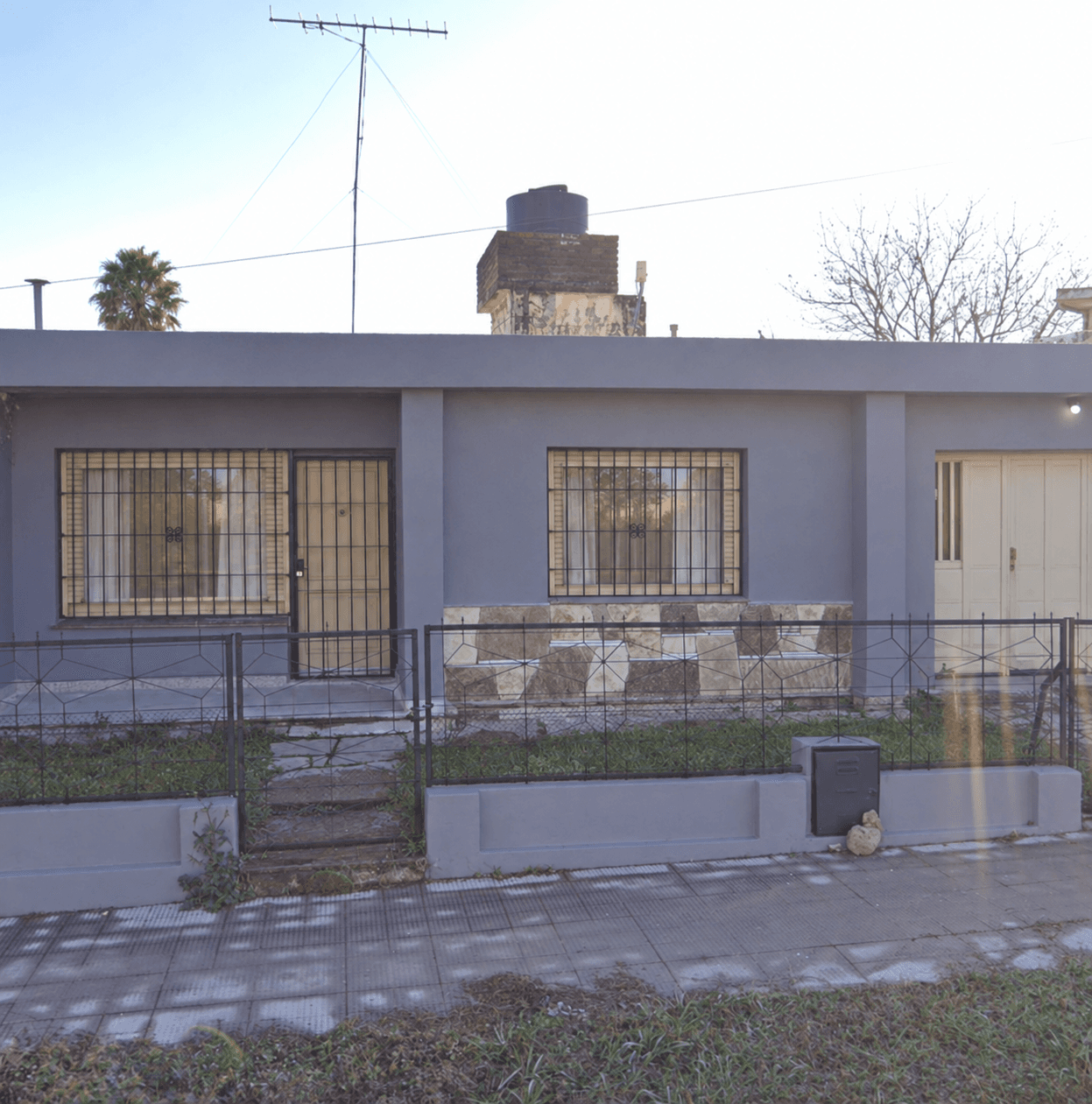 CASA CON DEPARTAMENTO en una ubicación estratégica de la calera — foto 1