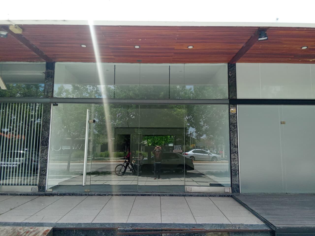 Local en alquiler en Alto Palermo — foto 1