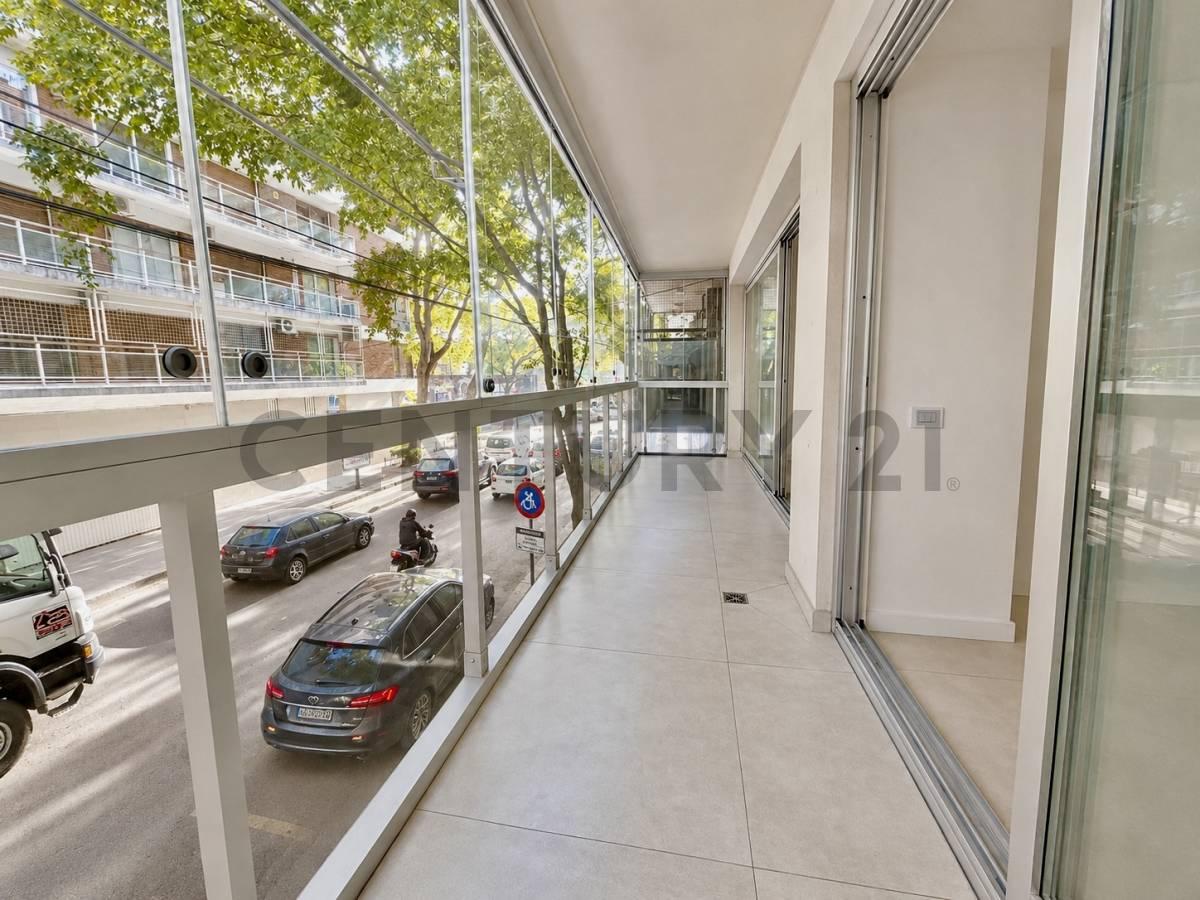 ALQUILER DEPARTAMENTO SEMPISO 4 AMBIENTES CON DEPENDENCIA, PATIO, COCHERA FIJA Y CUBIERTA, Y AMENITIES — foto 1