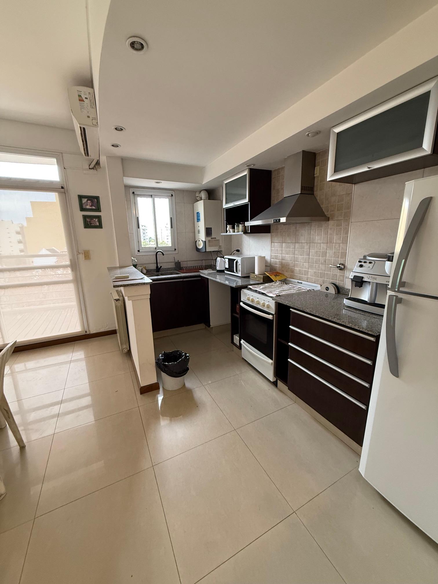 EXCLUSIVO SEMIPISO AL FRENTE | 2 AMBIENTES Y MEDIO | BALCÓN CON PARRILLA | VISTA ABIERTA | APTO CRÉD — foto 1