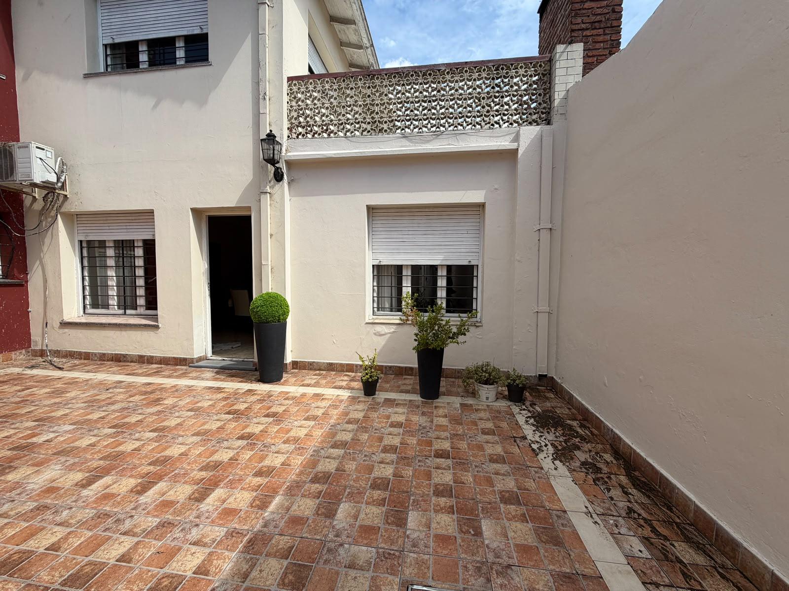 VENTA CASA 8 AMBIENTES PLAZA PERALTA RAMOS — foto 1