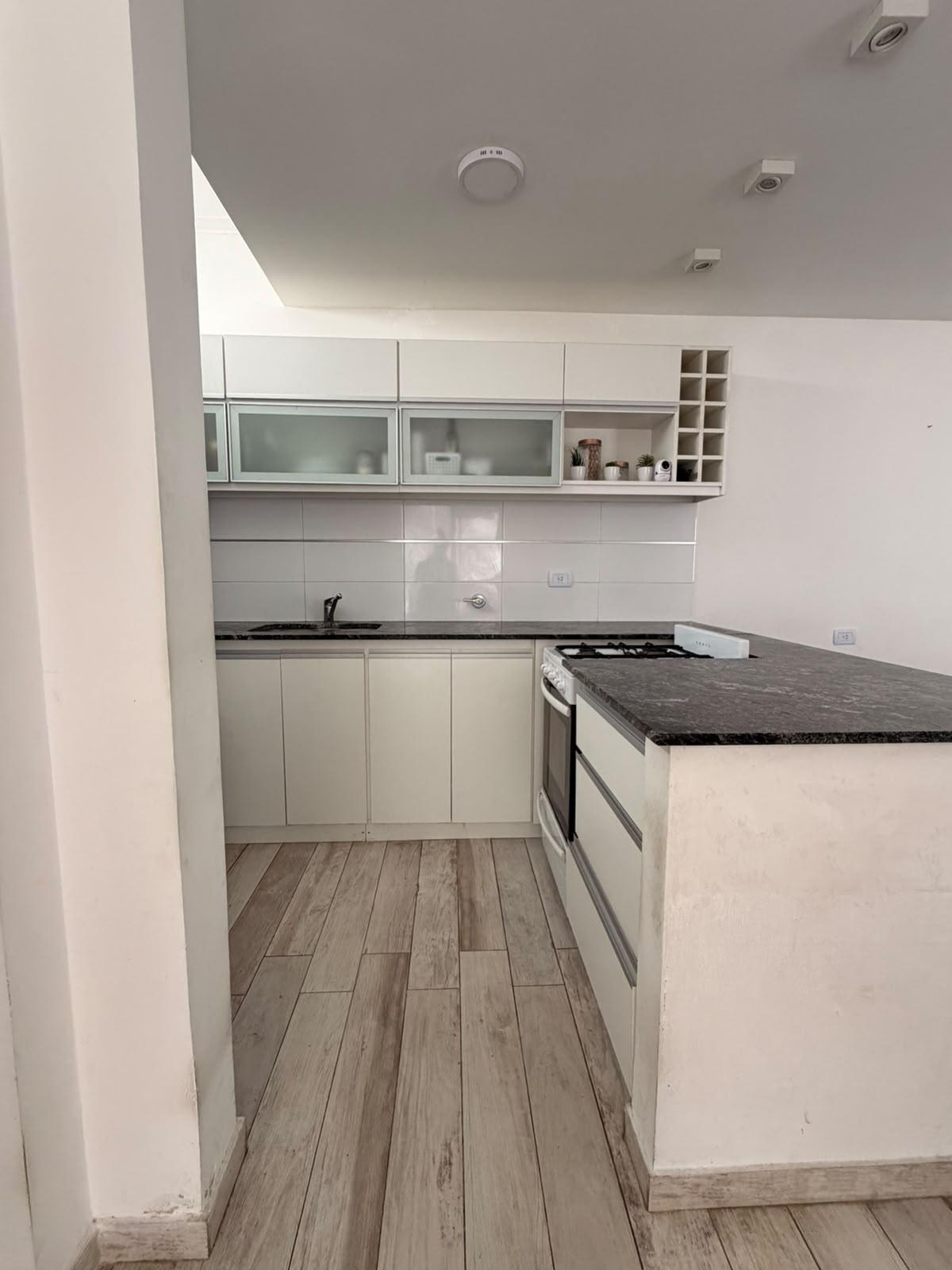 Ph en alquiler 1 dormitorio con patio — foto 1