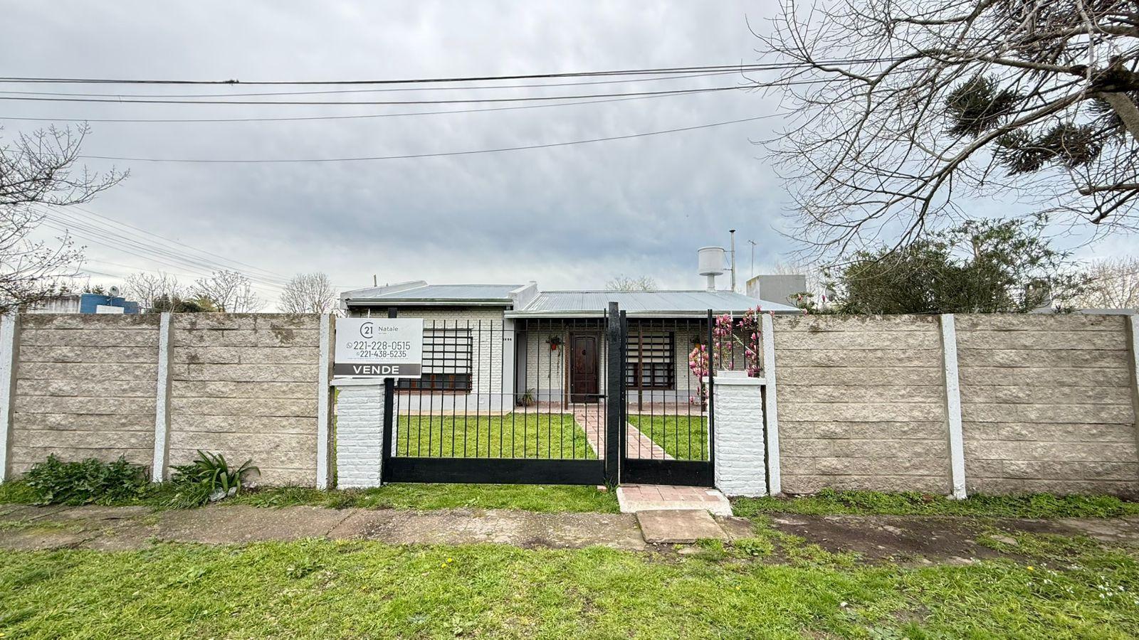 146 y 516 - CASA EN VENTA CON TRES DORMITORIOS — foto 1