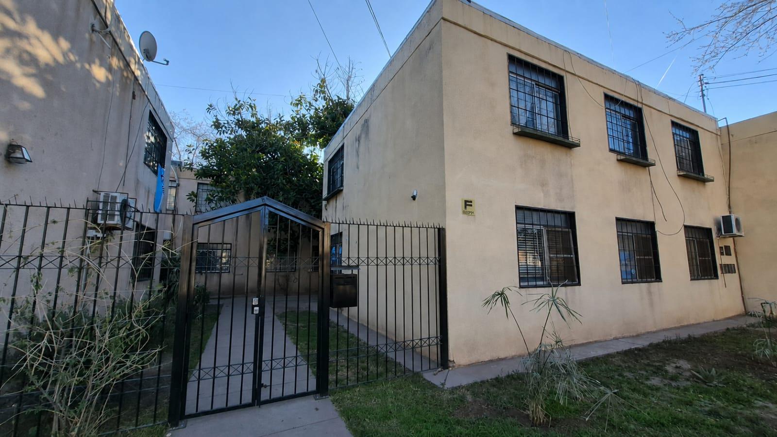 DEPARTAMENTO EN BARRIO CEMENTISTA A LA VENTA — foto 1