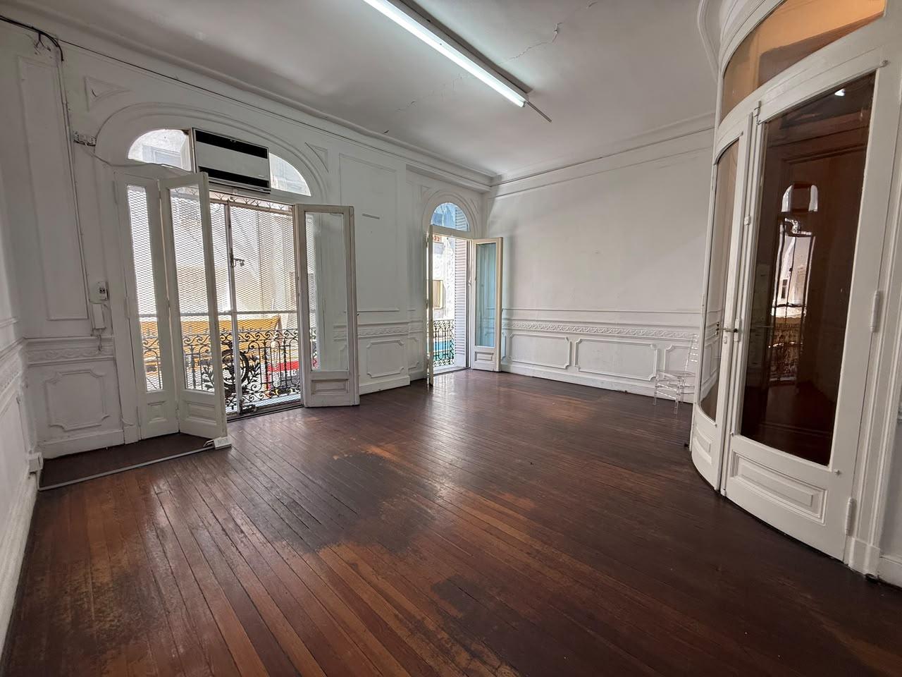 VENTA OFICINA 4AMB EN SAN NICOLAS — foto 1